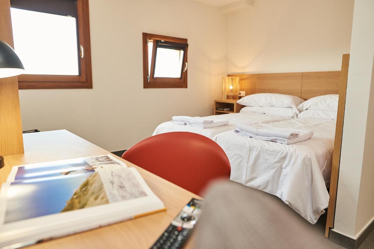Hotel Casa Palacio Pereros Caces エクステリア 写真