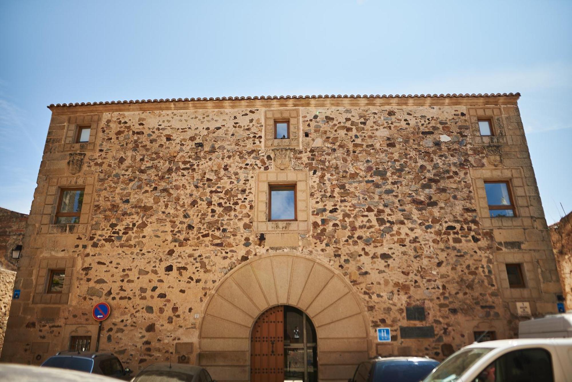 Hotel Casa Palacio Pereros Caces エクステリア 写真